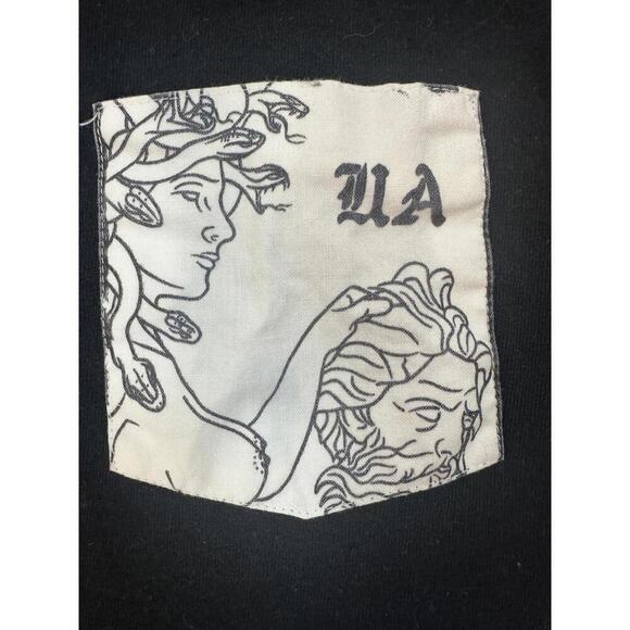 Unisex Medusa Graphic T-shirt Size Medium - Picture 2 of 4